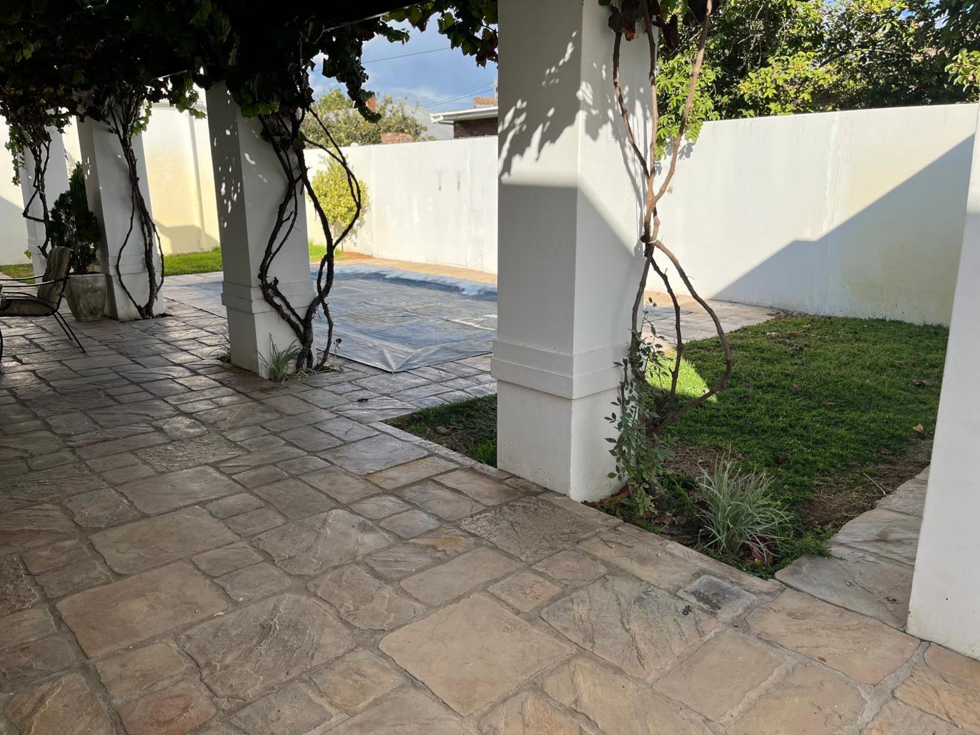 Toni'S Cottage Graaff-Reinet エクステリア 写真